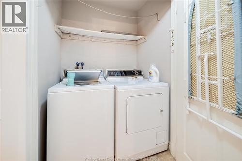 1556 Heatherglen Drive, Tecumseh, ON - Indoor Photo Showing Laundry Room