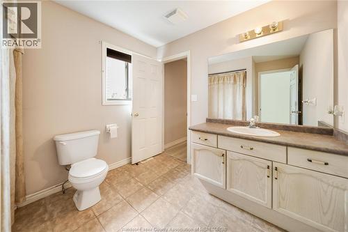 1556 Heatherglen Drive, Tecumseh, ON - Indoor Photo Showing Bathroom