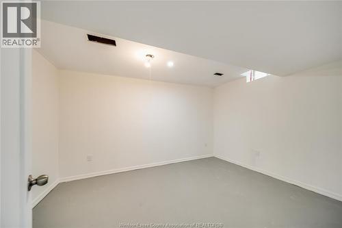 1556 Heatherglen Drive, Tecumseh, ON - Indoor Photo Showing Other Room