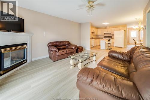 1556 Heatherglen Drive, Tecumseh, ON - Indoor Photo Showing Living Room With Fireplace
