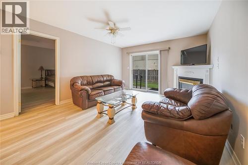 1556 Heatherglen Drive, Tecumseh, ON - Indoor Photo Showing Living Room With Fireplace