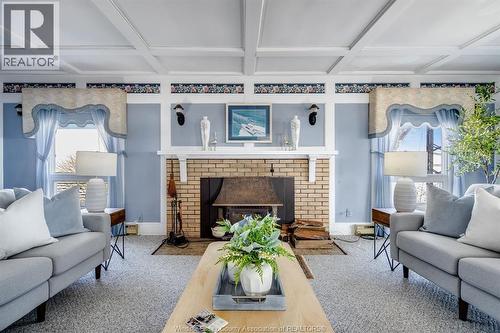 1247 Heritage Road, Kingsville, ON - Indoor Photo Showing Living Room With Fireplace