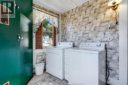 1247 Heritage Road, Kingsville, ON - Indoor Photo Showing Laundry Room