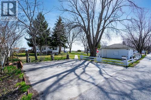 1247 Heritage Road, Kingsville, ON - Outdoor