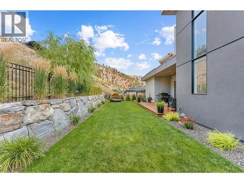 9829 Beacon Hill Crescent, Lake Country, BC - Outdoor