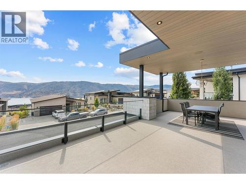 9829 Beacon Hill Crescent, Lake Country, BC - Outdoor With Exterior