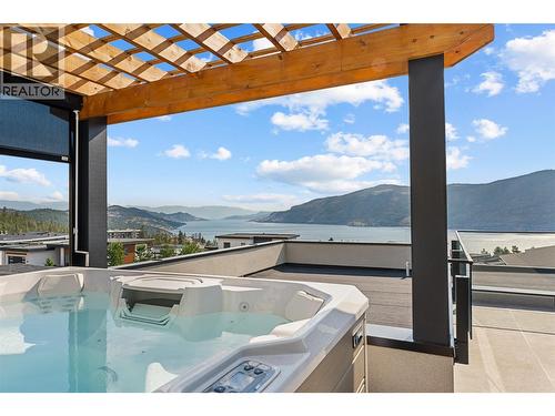 9829 Beacon Hill Crescent, Lake Country, BC - Outdoor With Body Of Water With View