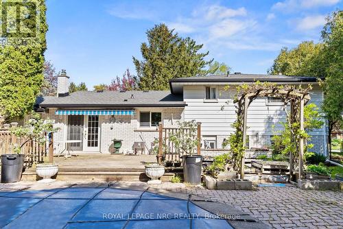 21 Upper Canada Drive, Niagara-On-The-Lake (Town), ON - Outdoor