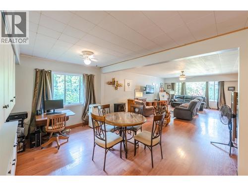 5401 Highway 97, Oliver, BC - Indoor Photo Showing Dining Room