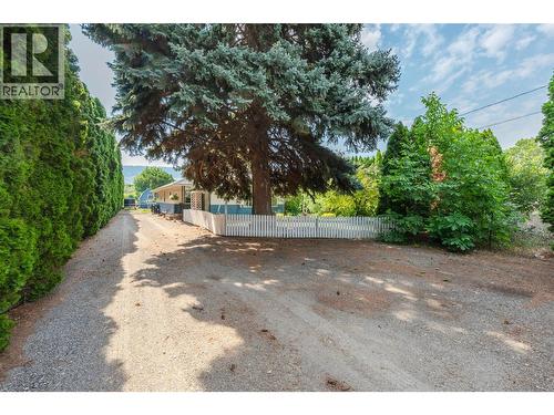 5401 Highway 97, Oliver, BC - Outdoor