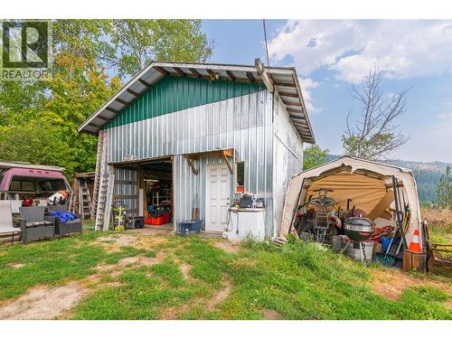 4840 Lower Wynndel Road, Wynndel, BC - Outdoor With Deck Patio Veranda