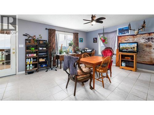 4840 Lower Wynndel Road, Wynndel, BC - Indoor Photo Showing Dining Room