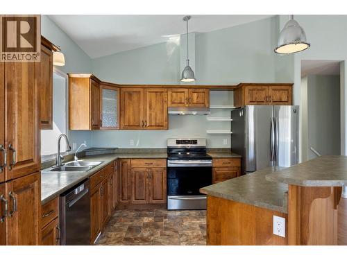6216 Savona Access Road, Kamloops, BC - Indoor Photo Showing Kitchen With Double Sink
