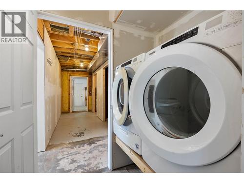 6216 Savona Access Road, Kamloops, BC - Indoor Photo Showing Laundry Room
