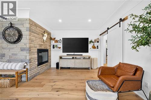 4 Compton Place, Hamilton, ON - Indoor Photo Showing Living Room With Fireplace