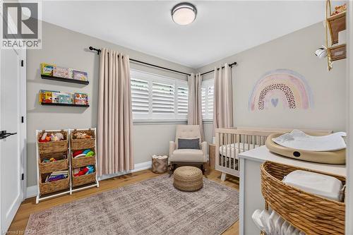 4 Compton Place, Hamilton, ON - Indoor Photo Showing Bedroom