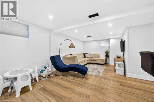 4 Compton Place, Hamilton, ON - Indoor