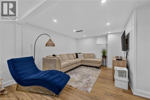 4 Compton Place, Hamilton, ON - Indoor