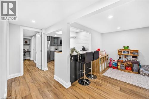 4 Compton Place, Hamilton, ON - Indoor