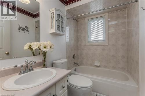 2010 Grovetree Lane, Burlington, ON - Indoor Photo Showing Bathroom