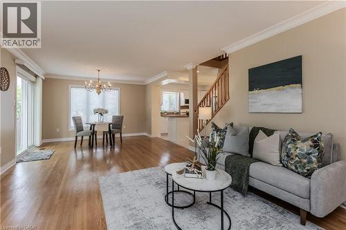 2010 Grovetree Lane, Burlington, ON - Indoor Photo Showing Living Room