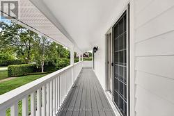 2nd floor balcony from the upper bedrooms - 
