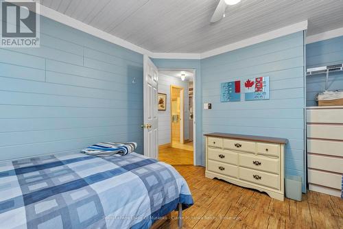 12 - 3998 Highway 141, Muskoka Lakes (Watt), ON - Indoor Photo Showing Bedroom