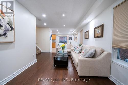 412 Reeves Way Boulevard, Whitchurch-Stouffville (Stouffville), ON - Indoor