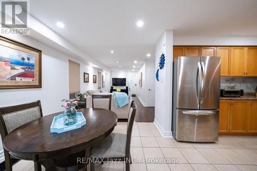412 Reeves Way Boulevard, Whitchurch-Stouffville (Stouffville), ON - Indoor Photo Showing Dining Room