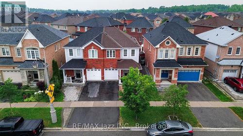 412 Reeves Way Boulevard, Whitchurch-Stouffville (Stouffville), ON - Outdoor With Facade