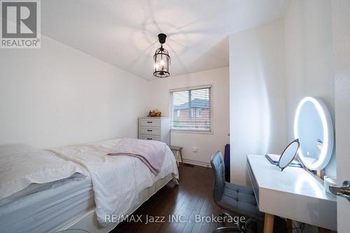 412 Reeves Way Boulevard, Whitchurch-Stouffville (Stouffville), ON - Indoor Photo Showing Bedroom
