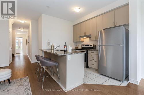 77 Air Dancer Crescent, Oshawa, ON - Indoor Photo Showing Kitchen With Stainless Steel Kitchen With Upgraded Kitchen