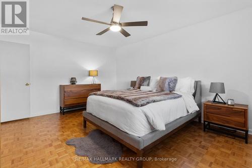 932 Dresden Crescent, Ottawa, ON - Indoor Photo Showing Bedroom