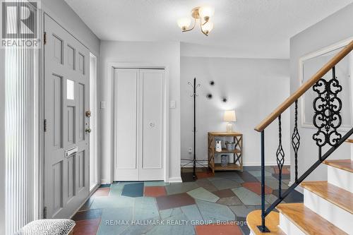 932 Dresden Crescent, Ottawa, ON - Indoor Photo Showing Other Room
