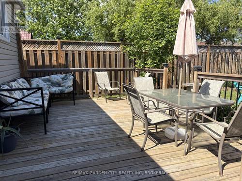 291 Alberta Street, Welland (Lincoln/Crowland), ON - Outdoor With Deck Patio Veranda With Exterior