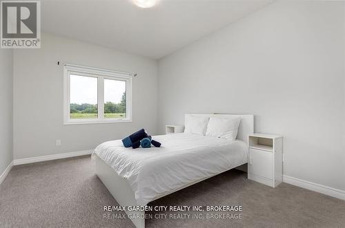 34 Bounty Avenue, Thorold (Rolling Meadows), ON - Indoor Photo Showing Bedroom