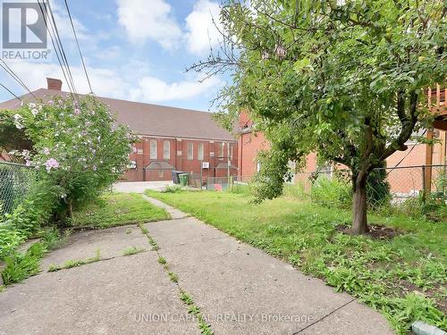 1373 Davenport Road, Toronto, ON - Outdoor