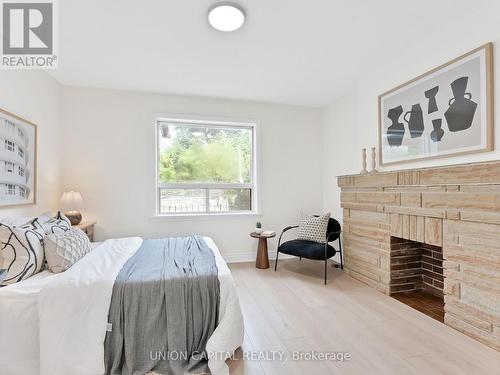 1373 Davenport Road, Toronto, ON - Indoor Photo Showing Bedroom