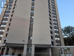 104 - 380 DIXON ROAD Toronto, ON M9R 1T3