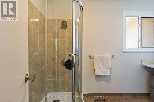 175 Mohawk Road, Oakville, ON - Indoor Photo Showing Bathroom