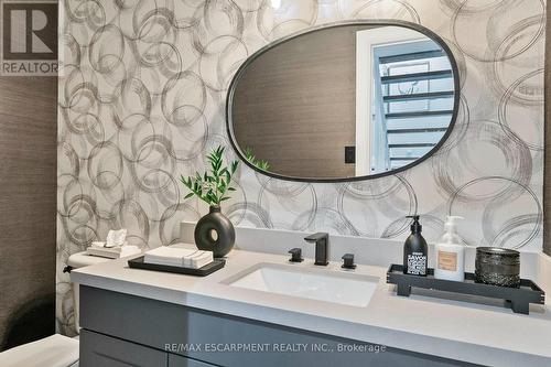 175 Mohawk Road, Oakville, ON - Indoor Photo Showing Bathroom
