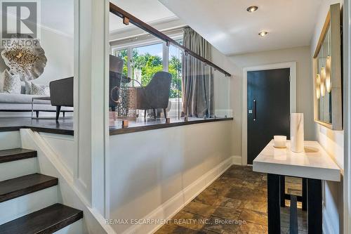 175 Mohawk Road, Oakville, ON - Indoor Photo Showing Other Room