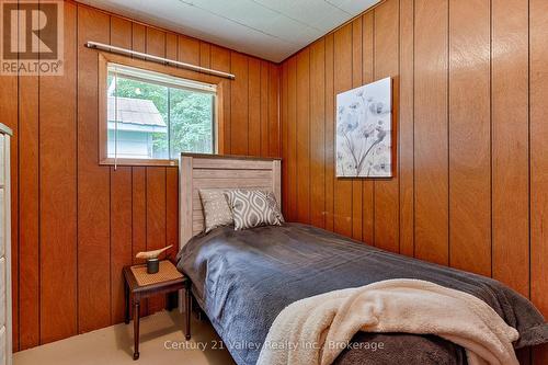 27A Maple Grove Lane, North Algona Wilberforce, ON - Indoor Photo Showing Bedroom
