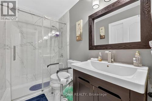 305 Alder Street, Orangeville, ON - Indoor Photo Showing Bathroom