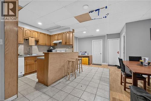 Kitchen - 1292 Barton Street E, Hamilton, ON 