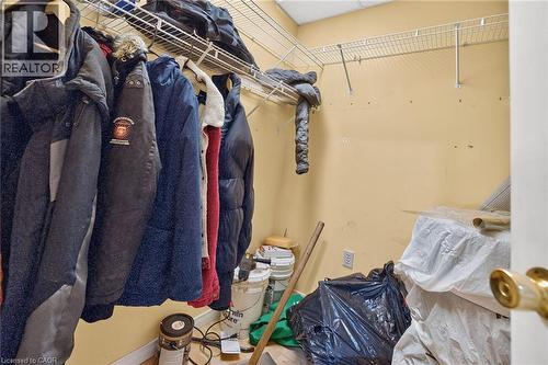 Image quality insufficient for description - 1292 Barton Street E, Hamilton, ON 