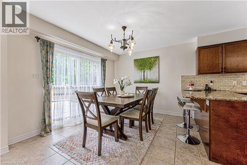 270 Springvalley Crescent, Hamilton, ON - Indoor Photo Showing Dining Room