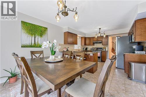 270 Springvalley Crescent, Hamilton, ON - Indoor Photo Showing Dining Room
