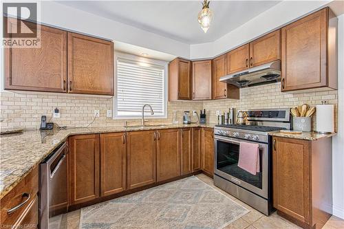 270 Springvalley Crescent, Hamilton, ON - Indoor Photo Showing Kitchen With Stainless Steel Kitchen