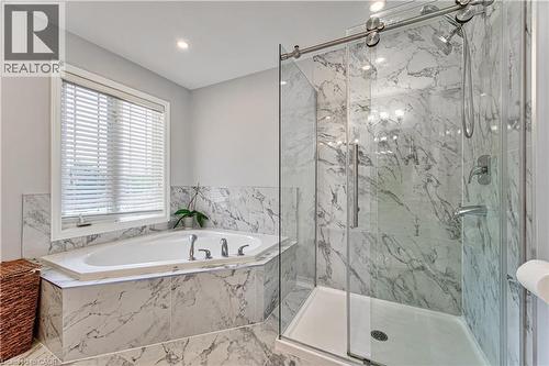 270 Springvalley Crescent, Hamilton, ON - Indoor Photo Showing Bathroom